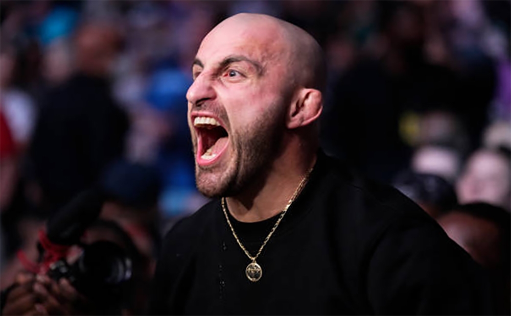 Volkanovski respondeu a Chandler sobre a briga com Makhachev