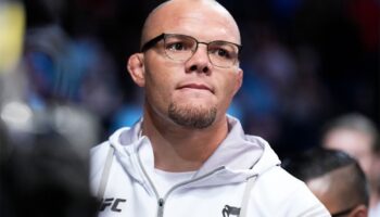 Anthony Smith responds to Conor McGregor's insults