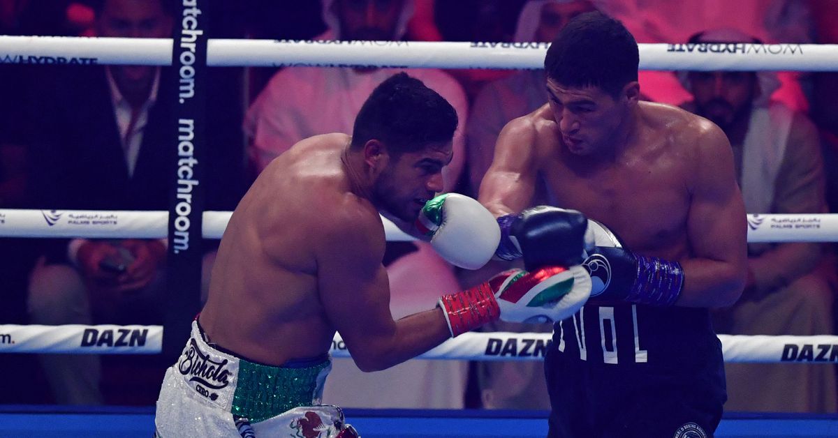 dmitry-bivol-vs-gilberto-ramirez-full-fight-video-highlights-jpg