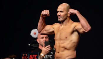 glover-teixeira-reveals-stomach-issues-that-plagued-him-just-hours-jpg