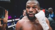 mayweather-pissed-off-fans-told-why-he-still-goes-jpg