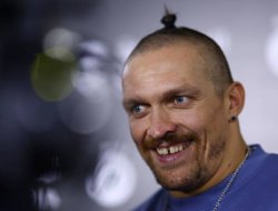 usyk-will-beat-wilder-realize-its-impossible-knockout-trainer-jpg