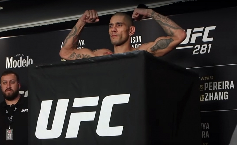 Pesagem do UFC 281: Pereira pesou no último minuto