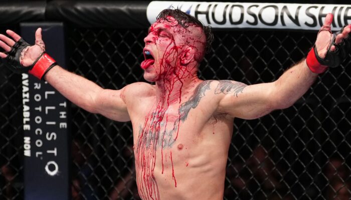 darren-elkins-reveals-knee-leg-injuries-suffered-in-loss-to-jpg