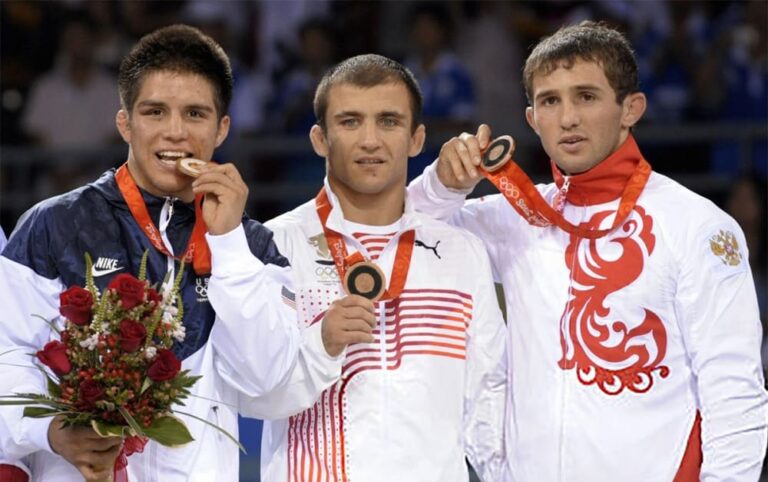 Henry Cejudo honored the memory of Russian wrestler Besik Kudukhov WMMAA