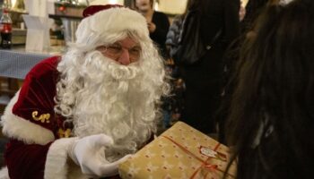 hot-tweets-who-gets-presents-and-who-gets-coal-for-jpg