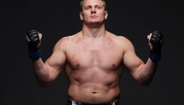Sergey Pavlovich entered the top three of the UFC heavyweight division