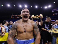 usyk-has-to-fight-dubois-first-the-director-of-the-jpg