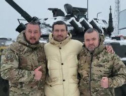 usyk-supported-the-special-forces-of-the-npu-safari-and-jpg