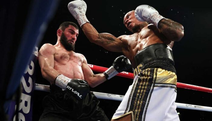 Artur Beterbiev stopped Anthony Yarde in London