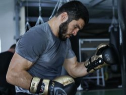 beterbiev-has-claims-to-bivol-he-says-but-does-nothing-png