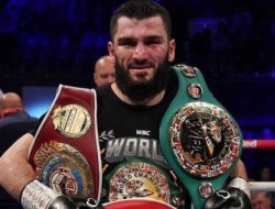 beterbiev-told-when-to-expect-a-fight-with-smith-png