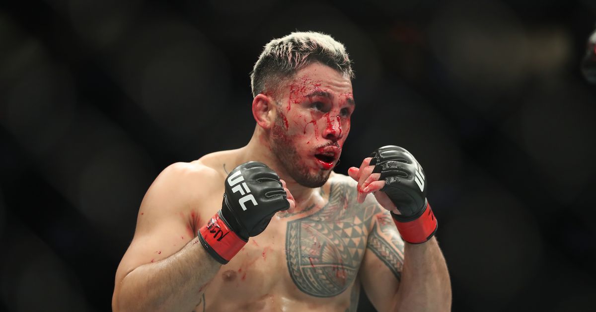 brad-tavares-at-ufc-283-gregory-rodrigues-is-looking-for-jpg