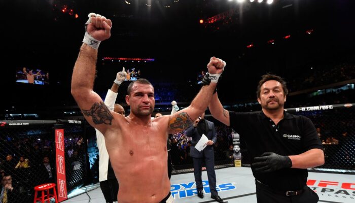 heck-of-a-morning-who-will-glover-teixeira-vs-jamahal-jpg