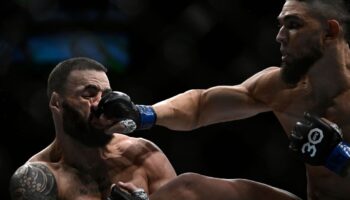 johnny-walker-sent-a-message-to-jon-jones-heavyweight-im-jpg
