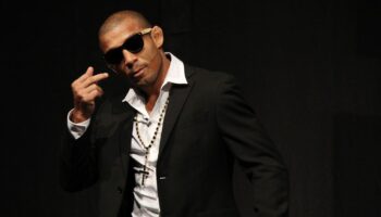 jose-aldo-confirms-conor-mcgregor-once-put-red-panties-on-jpg