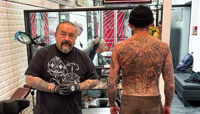 marlon-vera-details-impressive-back-tattoo-by-famous-artist-mister-jpg