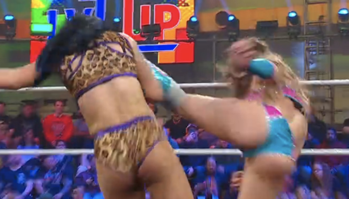video-valerie-loureda-a-bellator-veteran-lands-a-spinning-roundhouse-png