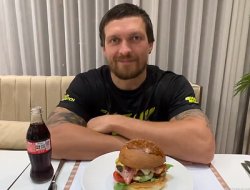 you-are-next-usyk-recorded-a-new-video-for-fury-png