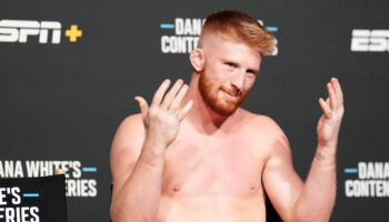 bo-nickal-laughing-at-the-grappling-in-alex-pereira-vs-jpg