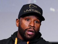 mayweather-announces-possible-rematch-with-pacquiao-png