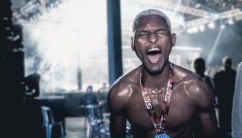 paulo-laia-a-deaf-fighter-in-mma-looks-up-to-jpg