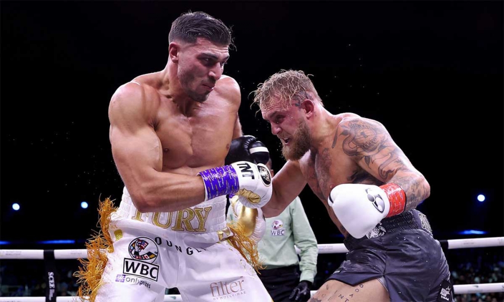 Tommy Fury inflicted his first defeat on blogger Jake Paul