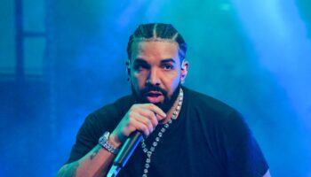 drake-drops-500000-bet-backing-jon-jones-to-finish-ciryl-jpg