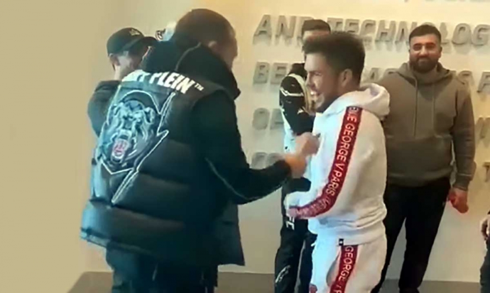 Henry Cejudo tested Petr Yan's reaction at a meeting in Las Vegas