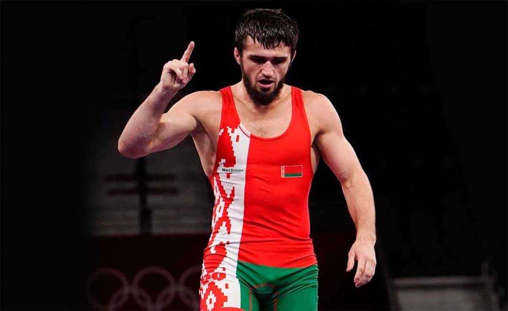 Olympic medalist Magomedkhabib Kadimagomedov signed with Bellator