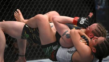 ufc-285-results-alexa-grasso-pulls-off-shocking-submission-to-jpg