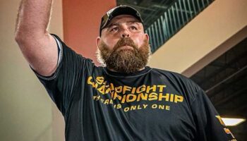 Former UFC champion Tim Sylvia wins slapping championship