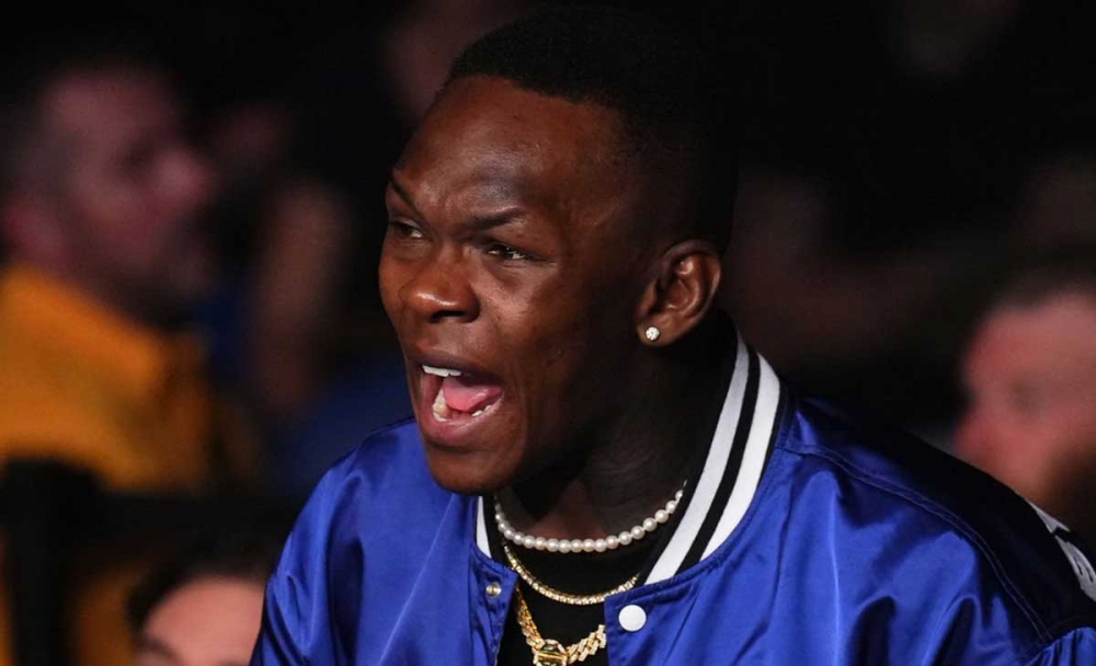 Israel Adesanya tore a ligament in his knee two weeks before rematch with Alex Pereira