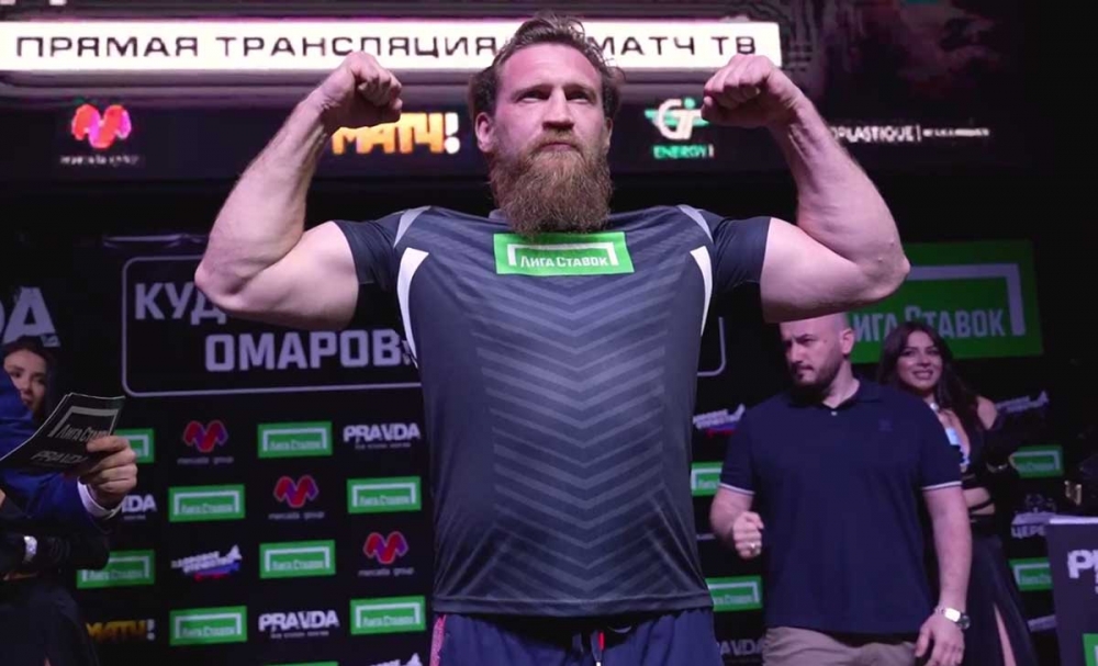 Dmitry Kudryashov gana cinturón de campeonato de Pravda Boxing