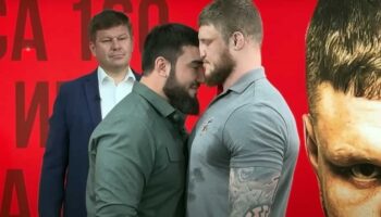 Muhumat Vakhaev butted Grigory Ponomarev at the battle of views